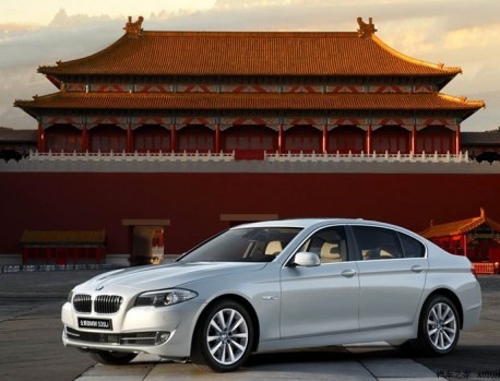 Китайская реклама BMW