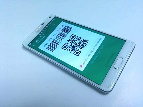 Код сканируется в магазине для оплаты с помощью WeChat Pay