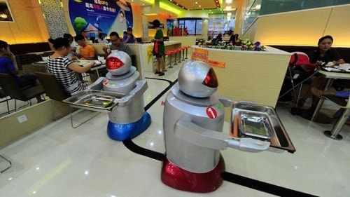Роботы-официанты